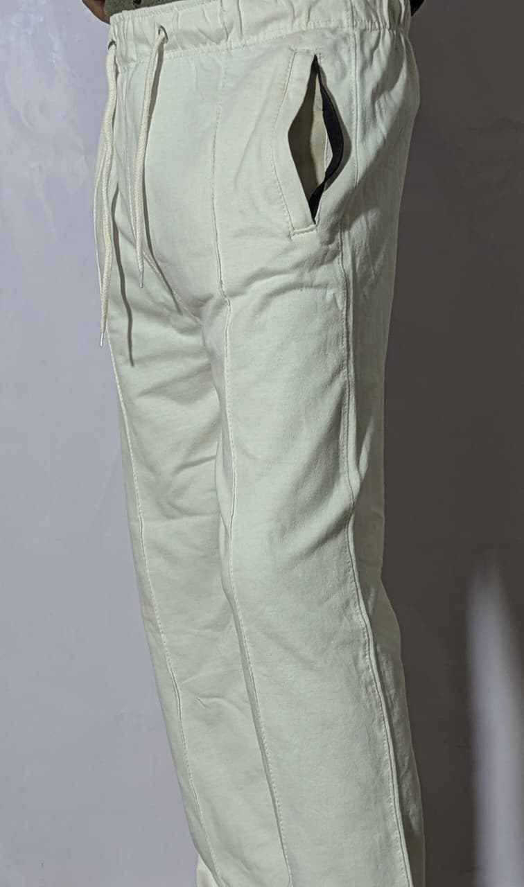 White casual trouser