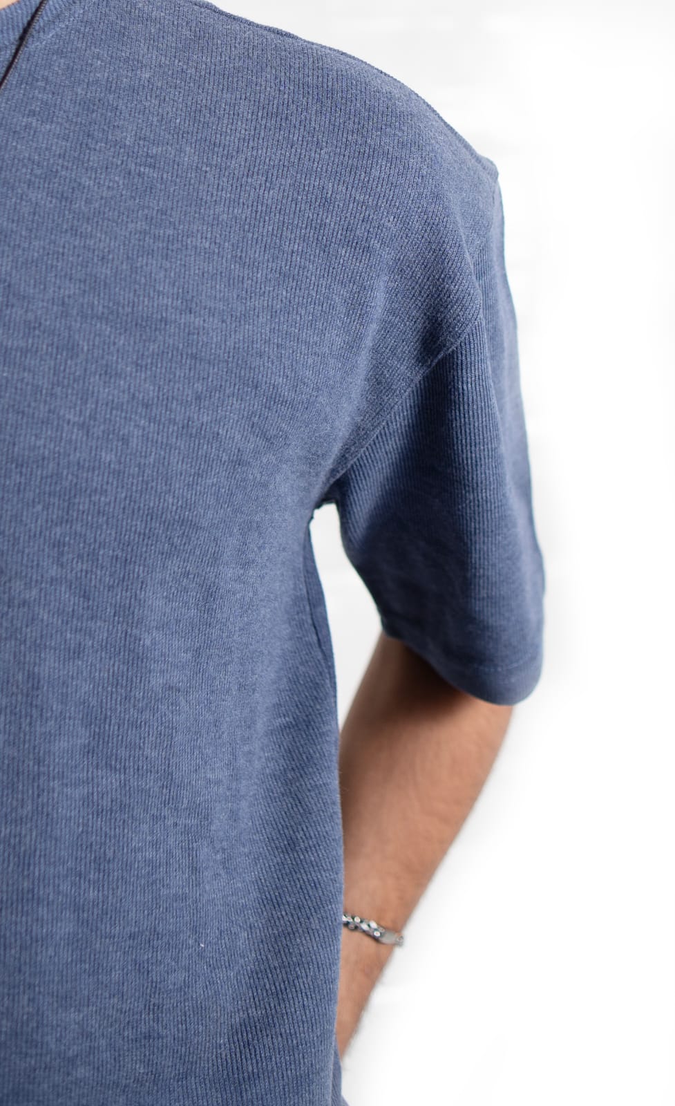 Baggy Down shoulder shirt